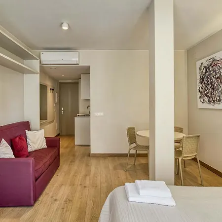 Apart Otel 1904 Figueres (Girona)